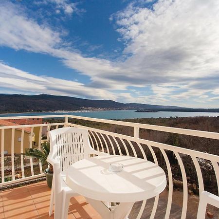 Stunning Apartment In Kornic With House Sea View Kornić Exterior foto