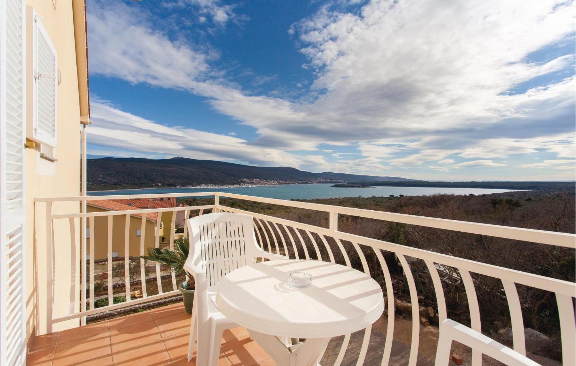 Stunning Apartment In Kornic With House Sea View Kornić Exterior foto